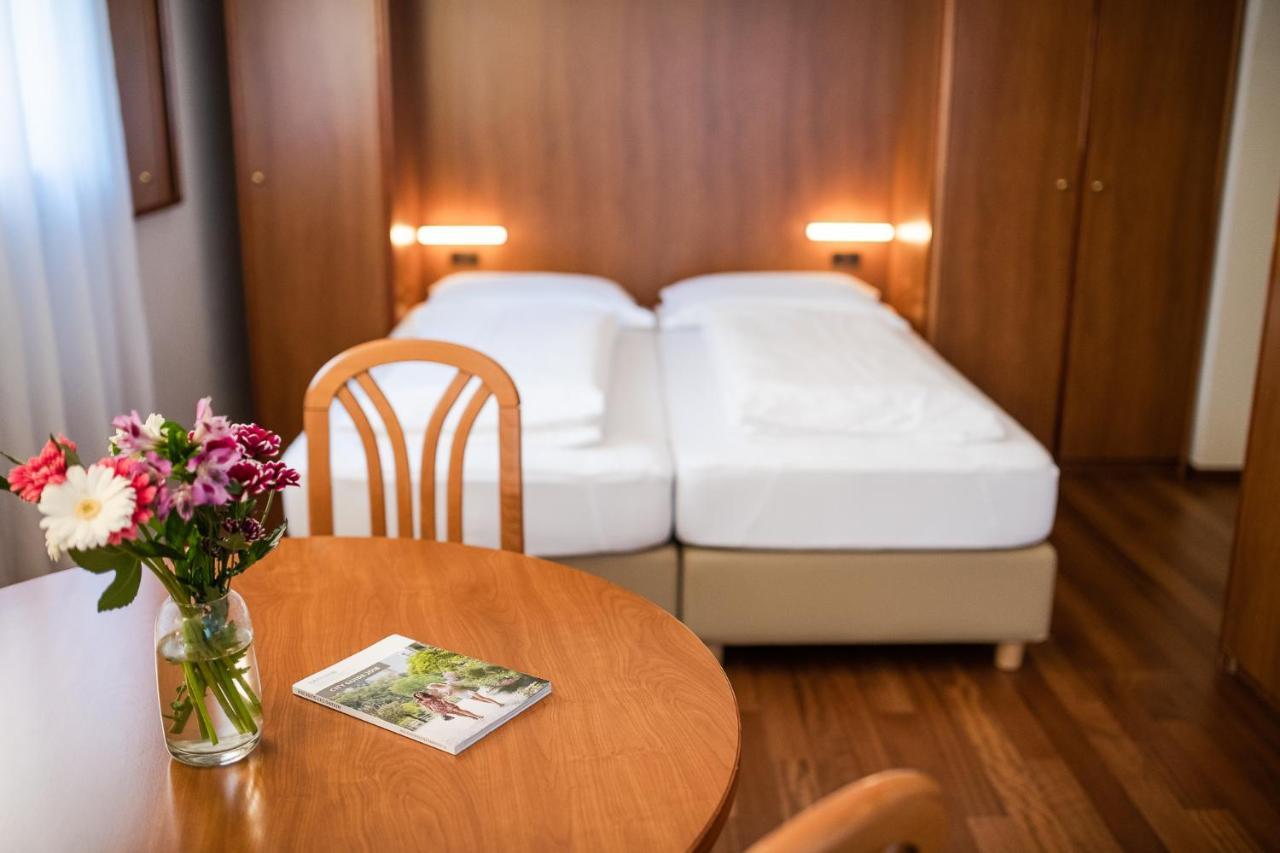 Residence Desiree Classic & Design Мерано Екстериор снимка