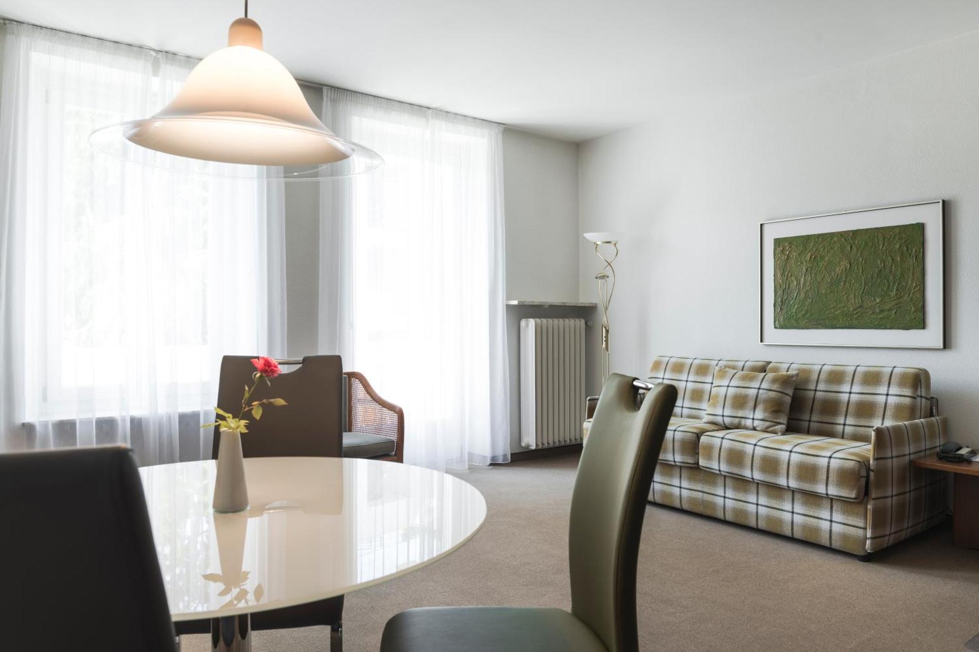 Residence Desiree Classic & Design Мерано Стая снимка
